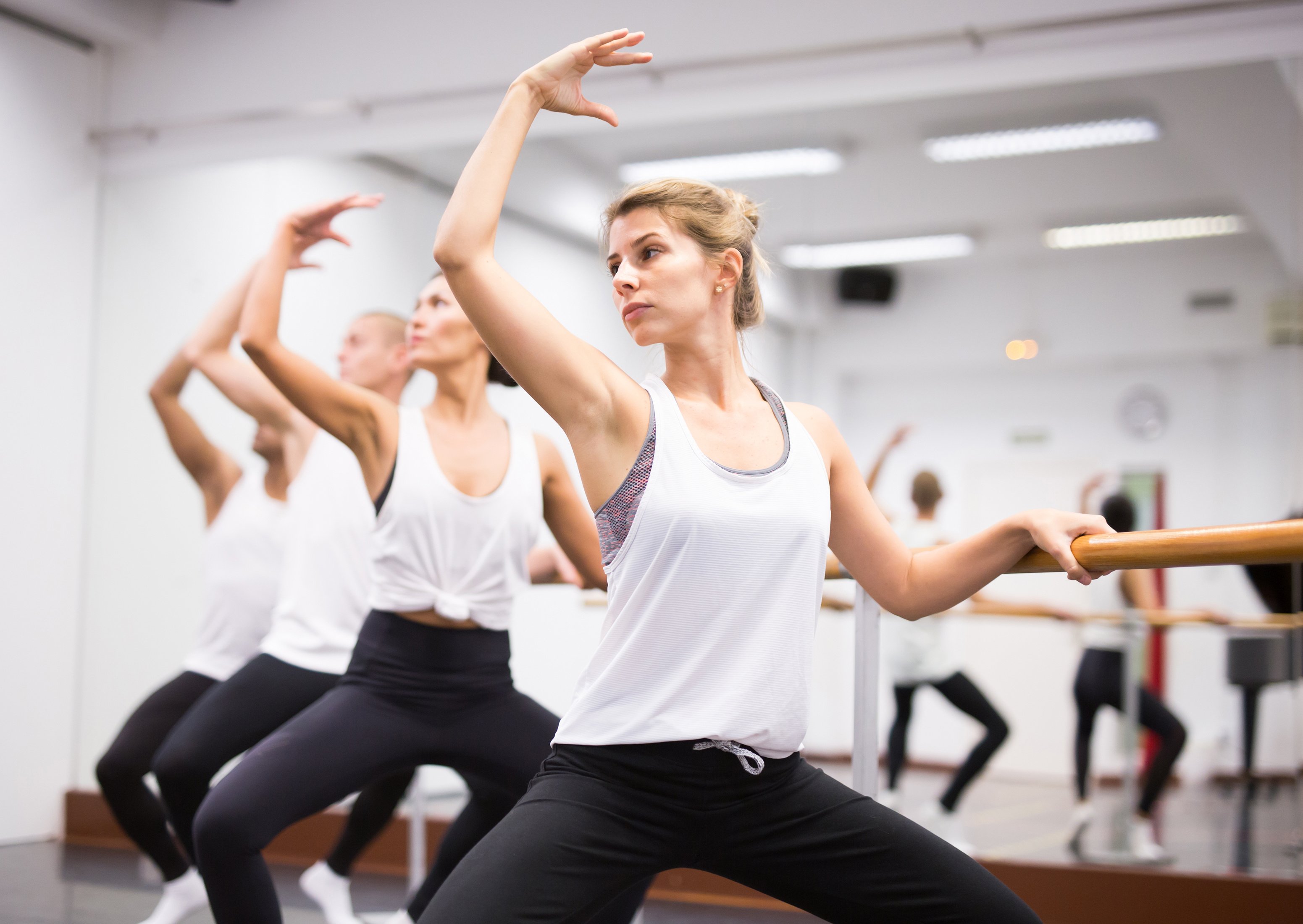 The Benefits of Isometric Exercises Used in Barre